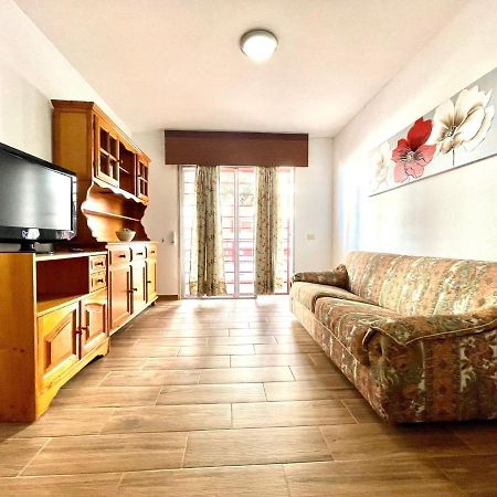 Apartamento Urb. Palmeras Del Sur Con Piscina 阿德耶 外观 照片