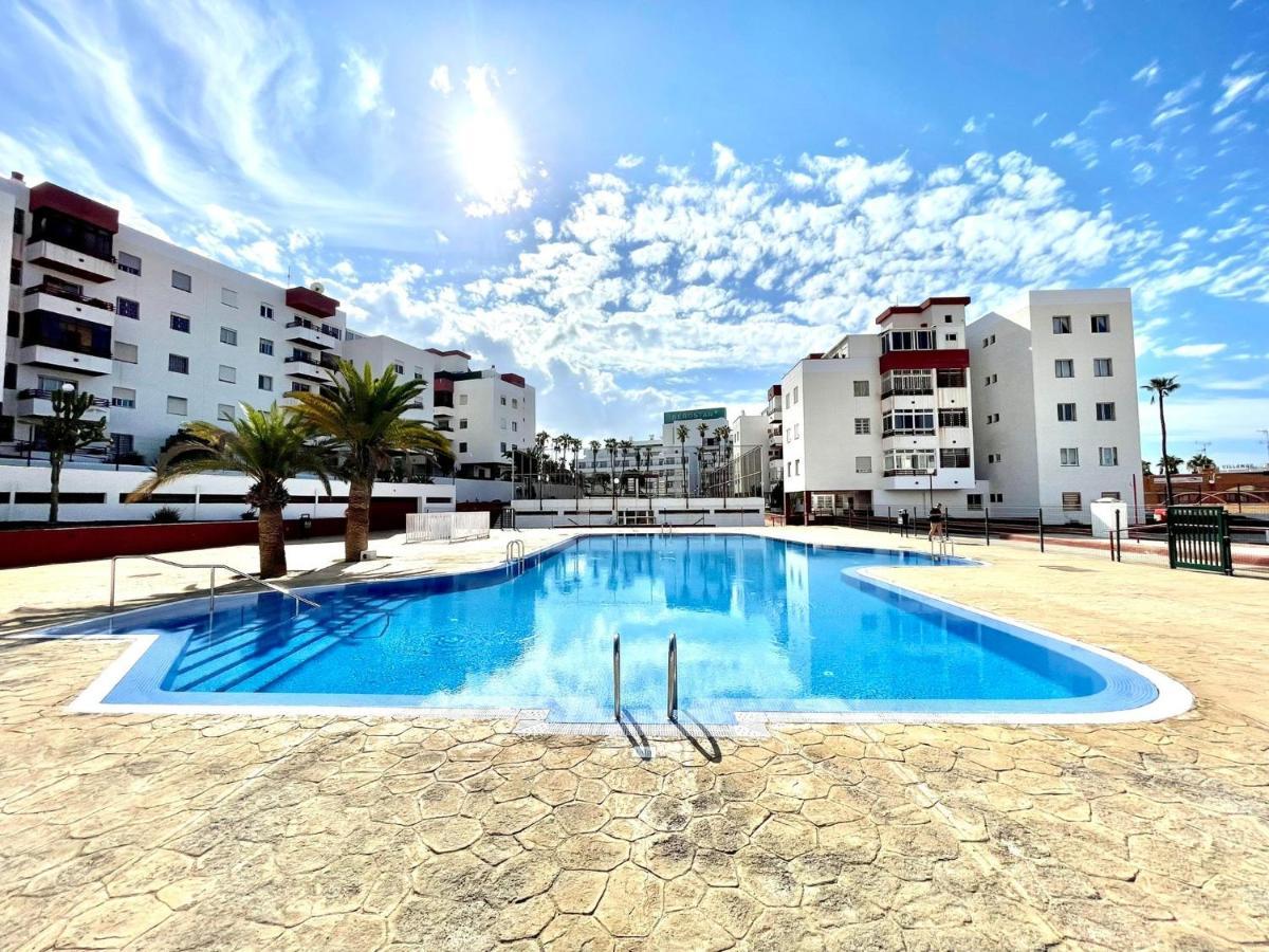 Apartamento Urb. Palmeras Del Sur Con Piscina 阿德耶 外观 照片