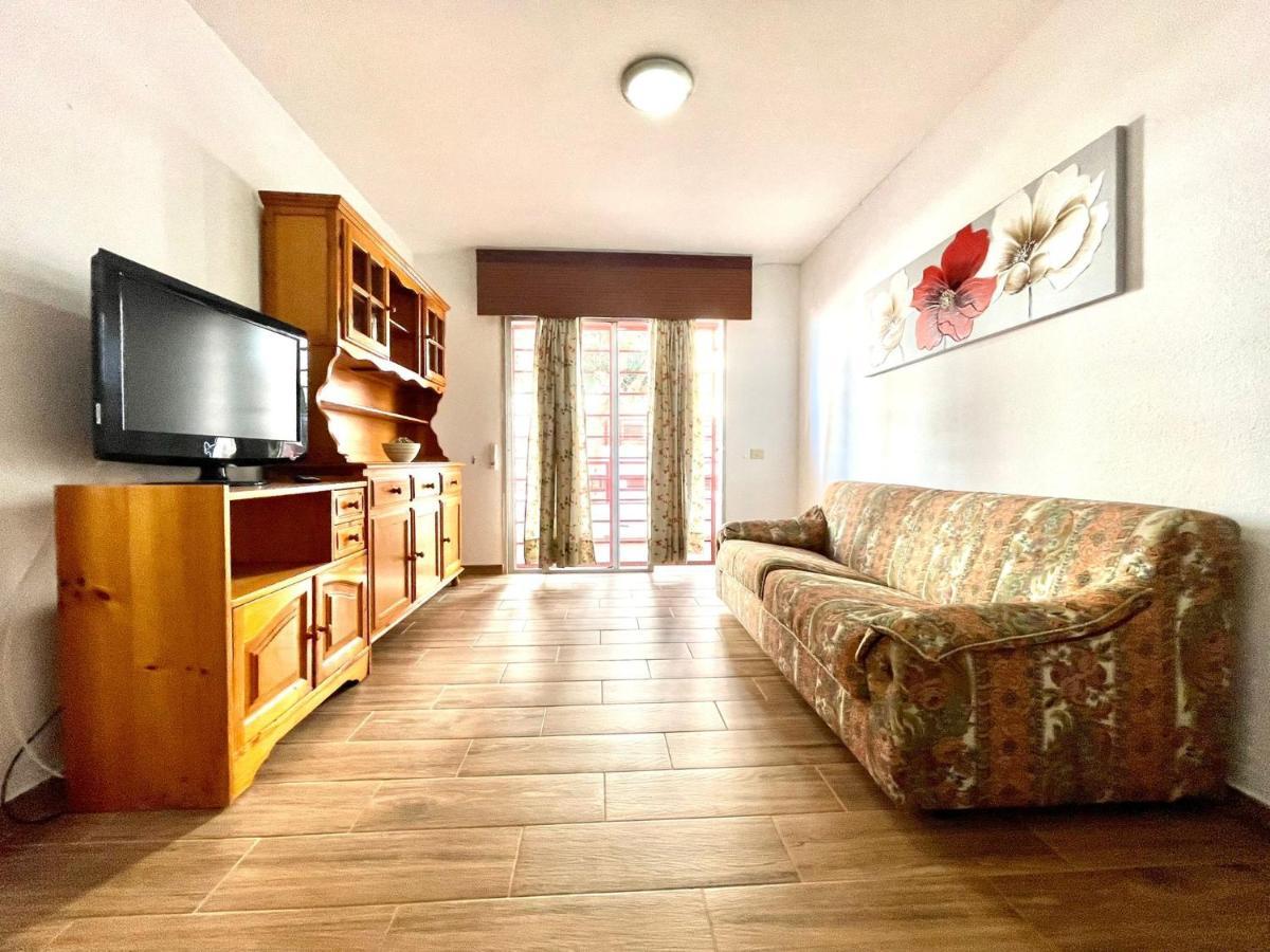 Apartamento Urb. Palmeras Del Sur Con Piscina 阿德耶 外观 照片